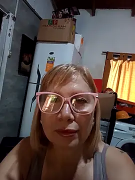 Snapshot of SexyMilf1211 chatting on March 21, 2026, 4:44 pm SexyMilf1211 online show from March 21, 2026, 4:44 pm