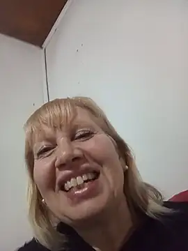 Snapshot of SexyMilf1211 chatting on May 12, 2026, 12:08 am SexyMilf1211 online show from May 12, 2026, 12:08 am