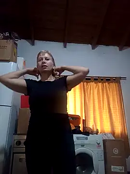 Snapshot of SexyMilf1211 chatting on March 23, 2026, 2:28 pm SexyMilf1211 online show from March 23, 2026, 2:28 pm