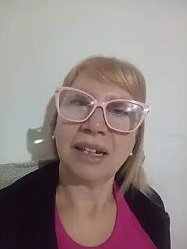 Snapshot of SexyMilf1211 chatting on May 14, 2026, 12:35 pm SexyMilf1211 online show from May 14, 2026, 12:35 pm