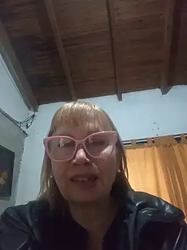 Snapshot of SexyMilf1211 chatting on May 25, 2026, 11:31 am SexyMilf1211 online show from May 25, 2026, 11:31 am