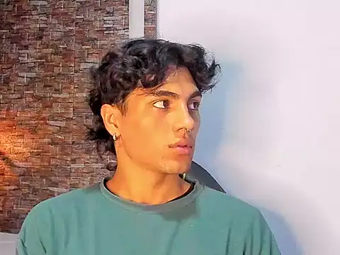 MattFiore online show from December 14, 2025, 6:02 pm