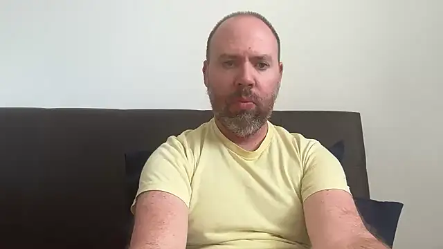 Snapshot of sbeast69 chatting on June 14, 2026, 10:33 pm sbeast69 online show from June 14, 2026, 10:33 pm