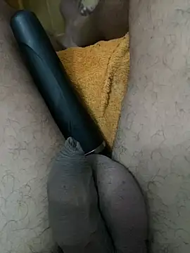 sweetblacky87 online show from April 12, 2026, 10:13 pm