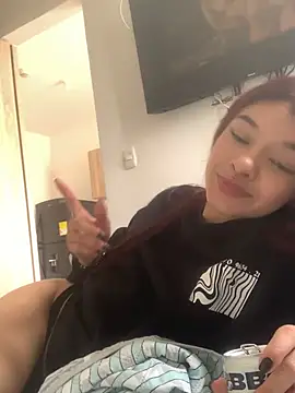 Snapshot of catalinaruiz_ chatting on April 9, 2026, 1:17 pm catalinaruiz online show from April 9, 2026, 1:17 pm