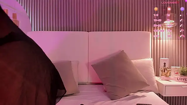 Snapshot of catalinaruiz_ chatting on February 9, 2026, 3:10 pm catalinaruiz online show from February 9, 2026, 3:10 pm