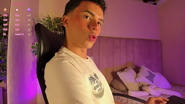 Snapshot of Seab_trooy chatting on January 18, 2026, 4:27 am Seab trooy online show from January 18, 2026, 4:27 am