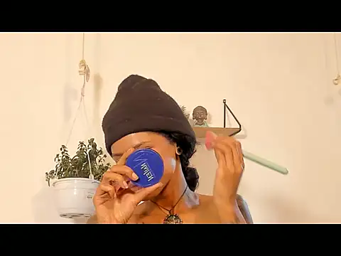 Snapshot of aprille15 chatting on March 2, 2026, 9:00 pm aprille15 online show from March 2, 2026, 9:00 pm