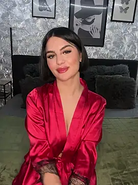 DeineJulia online show from January 9, 2026, 7:43 pm