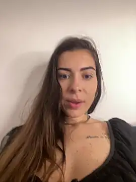 Snapshot of fer-nanda chatting on May 5, 2026, 2:58 am fer-nanda online show from May 5, 2026, 2:58 am