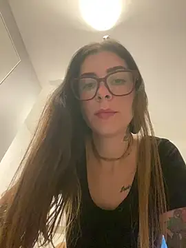 Snapshot of fer-nanda chatting on April 13, 2026, 9:52 pm fer-nanda online show from April 13, 2026, 9:52 pm