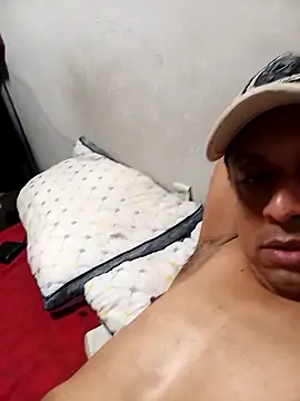 Guarnerstyle online show from March 10, 2026, 12:31 pm