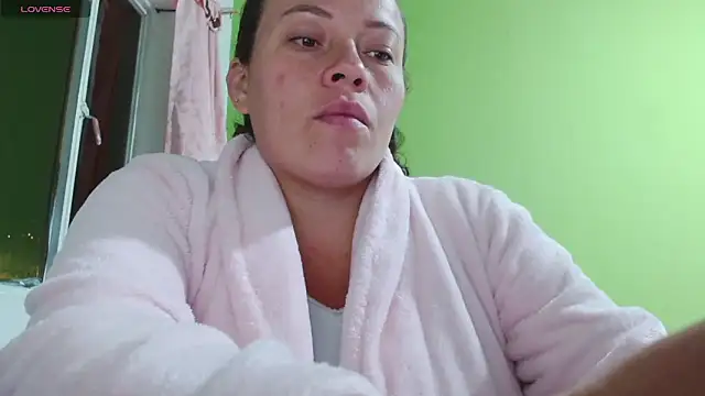 Rouse hot  online show from June 6, 2026, 2:06 am