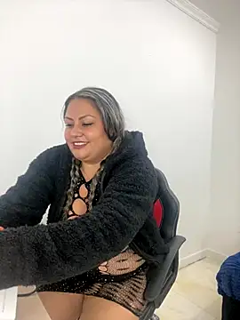 Snapshot of DALILA_EF chatting on December 4, 2025, 2:54 am DALILA EF online show from December 4, 2025, 2:54 am