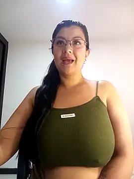Snapshot of CelesteAlvarez1989 chatting on April 21, 2026, 4:02 pm CelesteAlvarez1989 online show from April 21, 2026, 4:02 pm