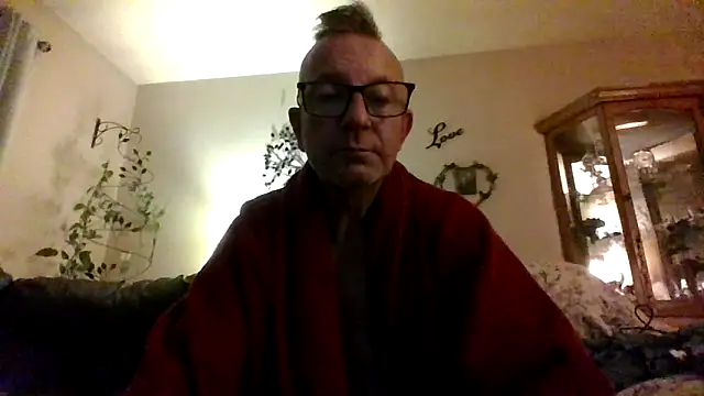 longsmooth4u online show from May 19, 2026, 11:06 am