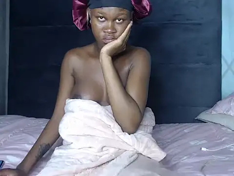 Snapshot of LilPregnantMommyyy chatting on November 27, 2025, 5:41 am LilPregnantMommyyy online show from November 27, 2025, 5:41 am