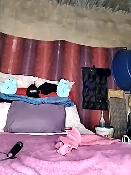 Snapshot of LilPregnantMommyyy chatting on January 7, 2026, 5:18 pm LilPregnantMommyyy online show from January 7, 2026, 5:18 pm