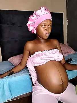 Snapshot of LilPregnantMommyyy chatting on January 12, 2026, 9:41 pm LilPregnantMommyyy online show from January 12, 2026, 9:41 pm