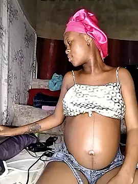 Snapshot of LilPregnantMommyyy chatting on January 9, 2026, 9:22 pm LilPregnantMommyyy online show from January 9, 2026, 9:22 pm