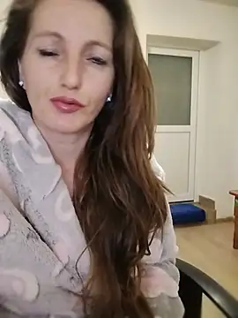 CrazyMaya39 online show from May 22, 2026, 2:42 am