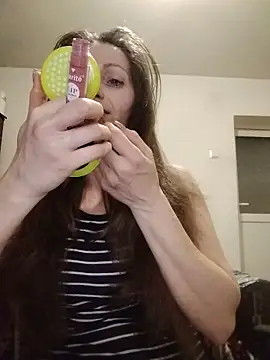 CrazyMaya39 online show from February 27, 2026, 11:04 pm