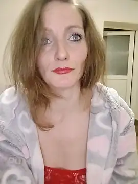 CrazyMaya39 online show from April 30, 2026, 8:57 pm