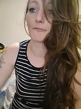 CrazyMaya39 online show from May 15, 2026, 9:57 pm