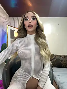  SandraHornball  online show from February 11, 2026, 1:49 am