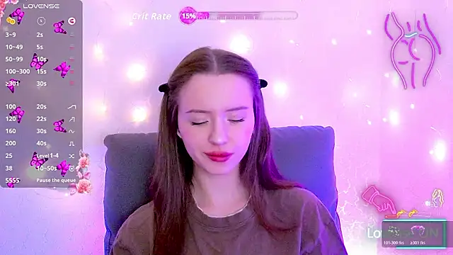 BellaVelure6767 online show from March 11, 2026, 10:48 pm