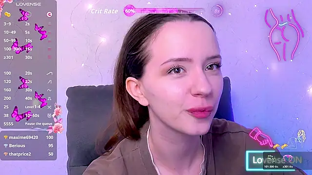 BellaVelure6767 online show from May 15, 2026, 11:14 pm