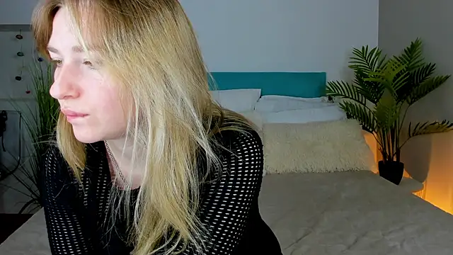 Sweetie kitty1 online show from January 9, 2026, 1:29 pm