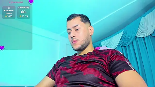 Latino Hot Boy online show from December 23, 2025, 9:19 am