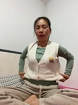 Snapshot of pitty_mymi chatting on April 1, 2026, 7:44 pm pitty mymi online show from April 1, 2026, 7:44 pm