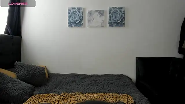 Snapshot of sorayalanne chatting on November 22, 2025, 3:33 pm sorayalanne online show from November 22, 2025, 3:33 pm