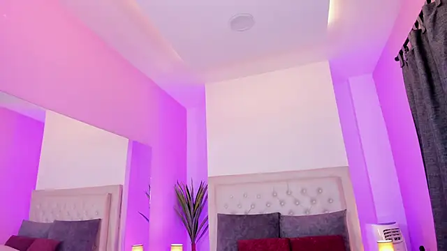 violeta santanna online show from March 28, 2026, 9:49 pm