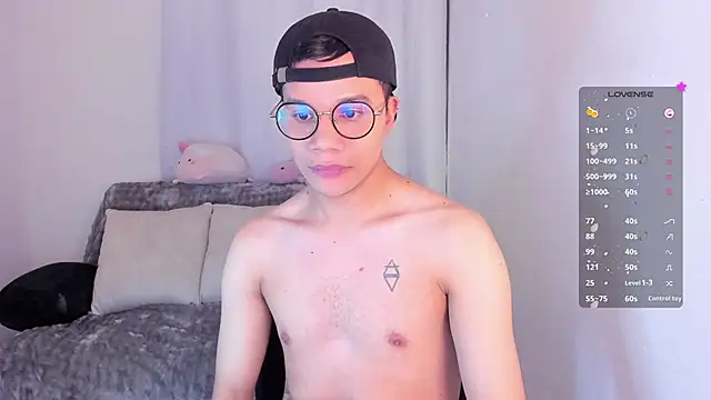 MarcoKostov online show from December 14, 2025, 8:36 pm