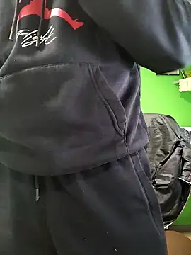 platone09 online show from December 3, 2025, 1:10 pm