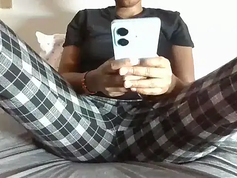 Snapshot of Naughtybadgal chatting on March 10, 2026, 7:51 pm Naughtybadgal online show from March 10, 2026, 7:51 pm