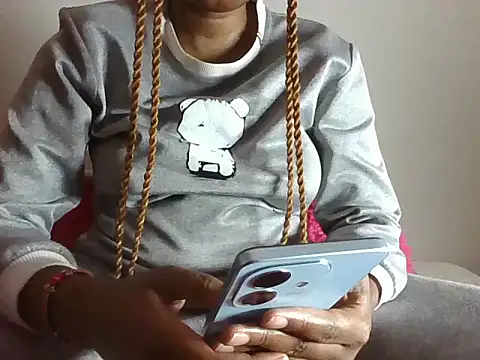 Snapshot of Naughtybadgal chatting on April 10, 2026, 8:16 pm Naughtybadgal online show from April 10, 2026, 8:16 pm