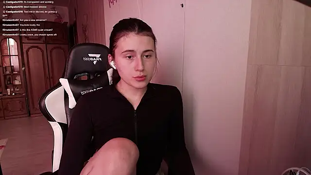 KristinaScott online show from March 11, 2026, 3:28 pm