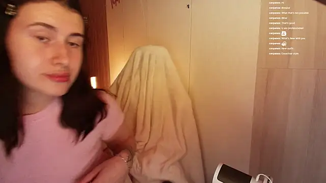 KristinaScott online show from March 12, 2026, 5:28 pm