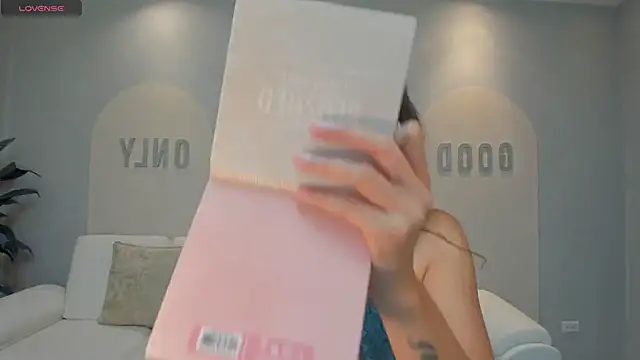 MayaHoffman online show from February 25, 2026, 11:32 am