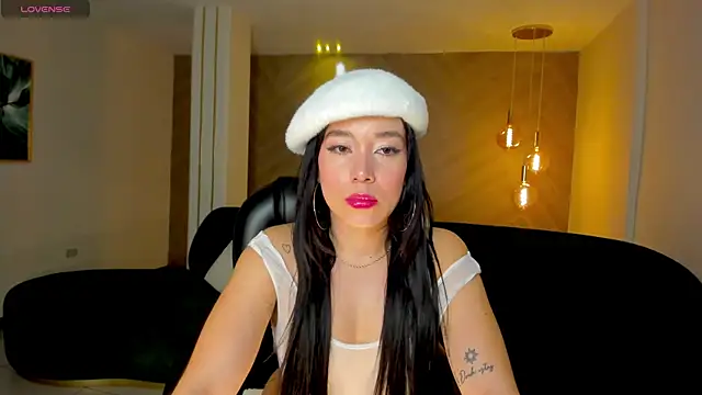 Snapshot of ZaraKafruni chatting on March 12, 2026, 4:18 am ZaraKafruni online show from March 12, 2026, 4:18 am