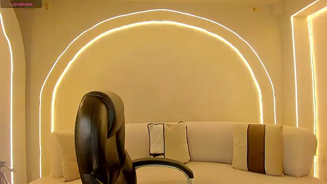 Snapshot of ZaraKafruni chatting on March 5, 2026, 4:31 am ZaraKafruni online show from March 5, 2026, 4:31 am