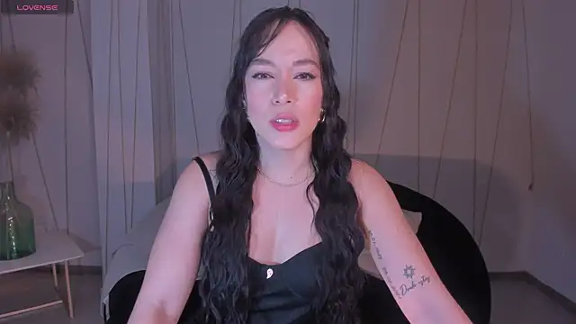 Snapshot of ZaraKafruni chatting on March 24, 2026, 3:50 am ZaraKafruni online show from March 24, 2026, 3:50 am