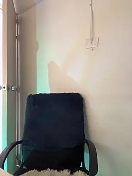 LaraDanverss online show from March 25, 2026, 7:02 pm