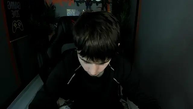 Snapshot of AlejandroEllias chatting on March 29, 2026, 1:46 pm AlejandroEllias online show from March 29, 2026, 1:46 pm