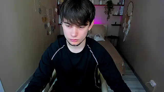 AlejandroEllias online show from February 28, 2026, 10:48 am