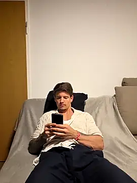 Snapshot of Mystery_Mark chatting on May 1, 2026, 8:03 pm Mystery Mark online show from May 1, 2026, 8:03 pm